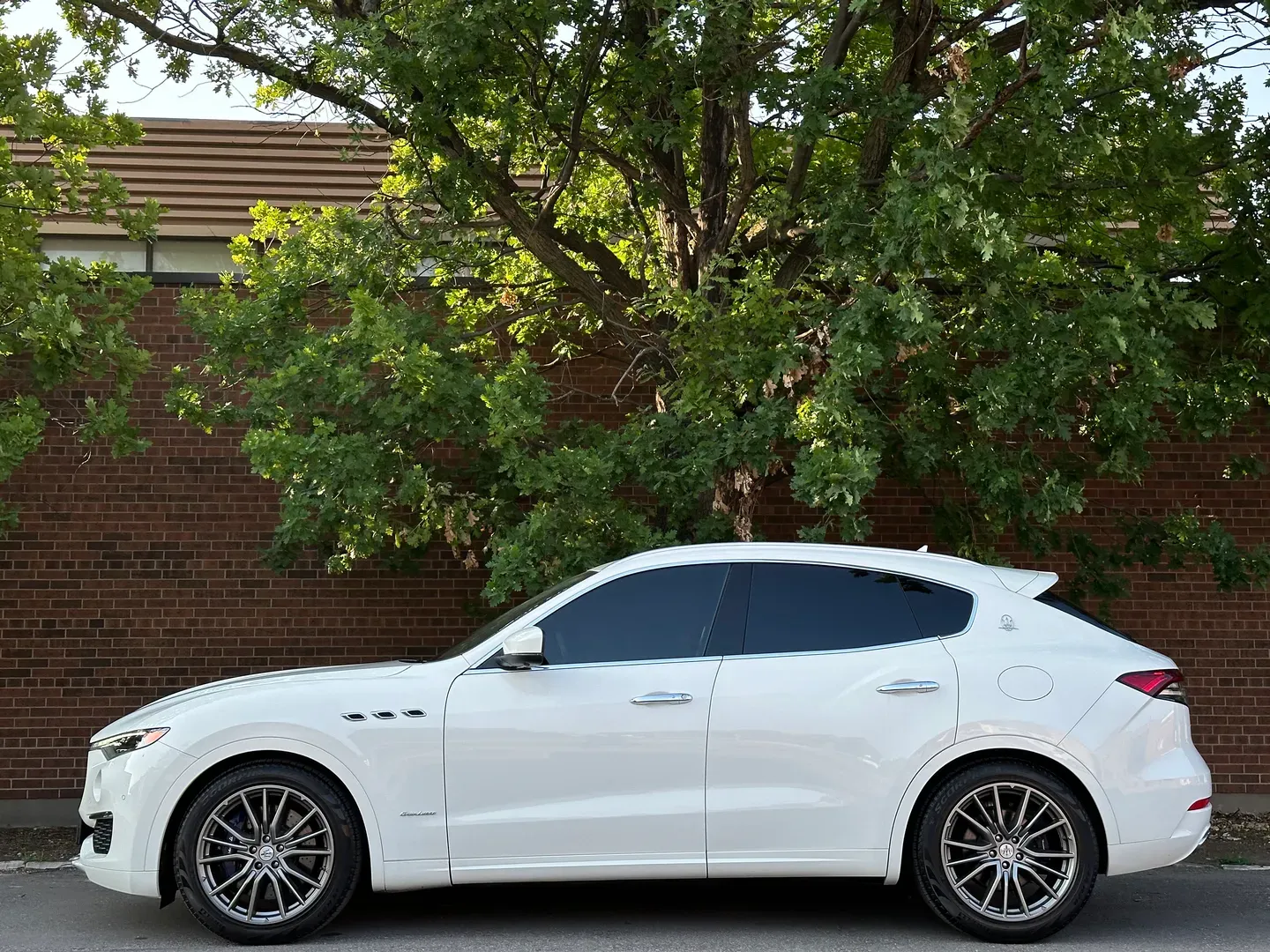 Maserati Levante Grand Lusso S — photo 10