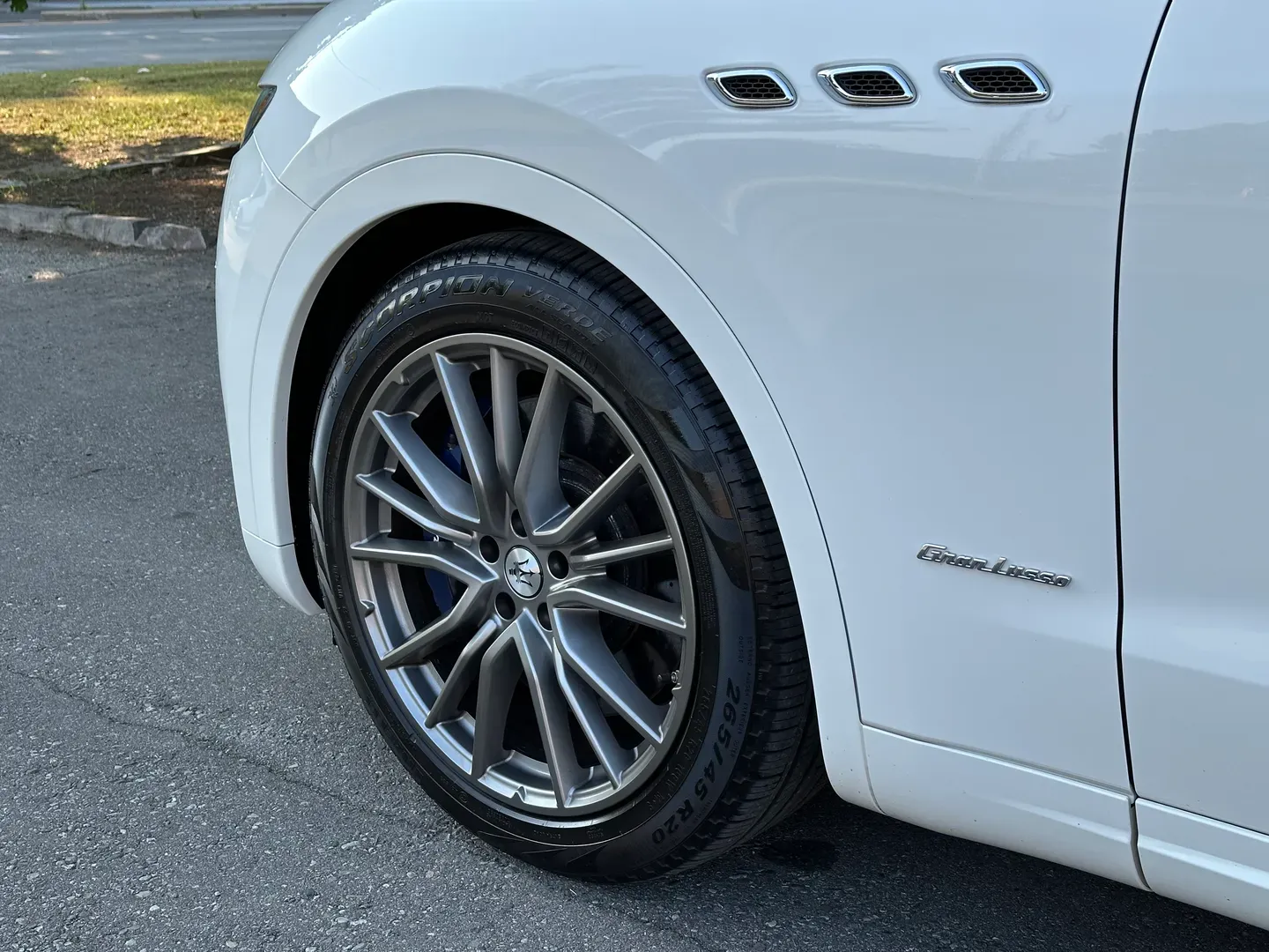 Maserati Levante Grand Lusso S — photo 13