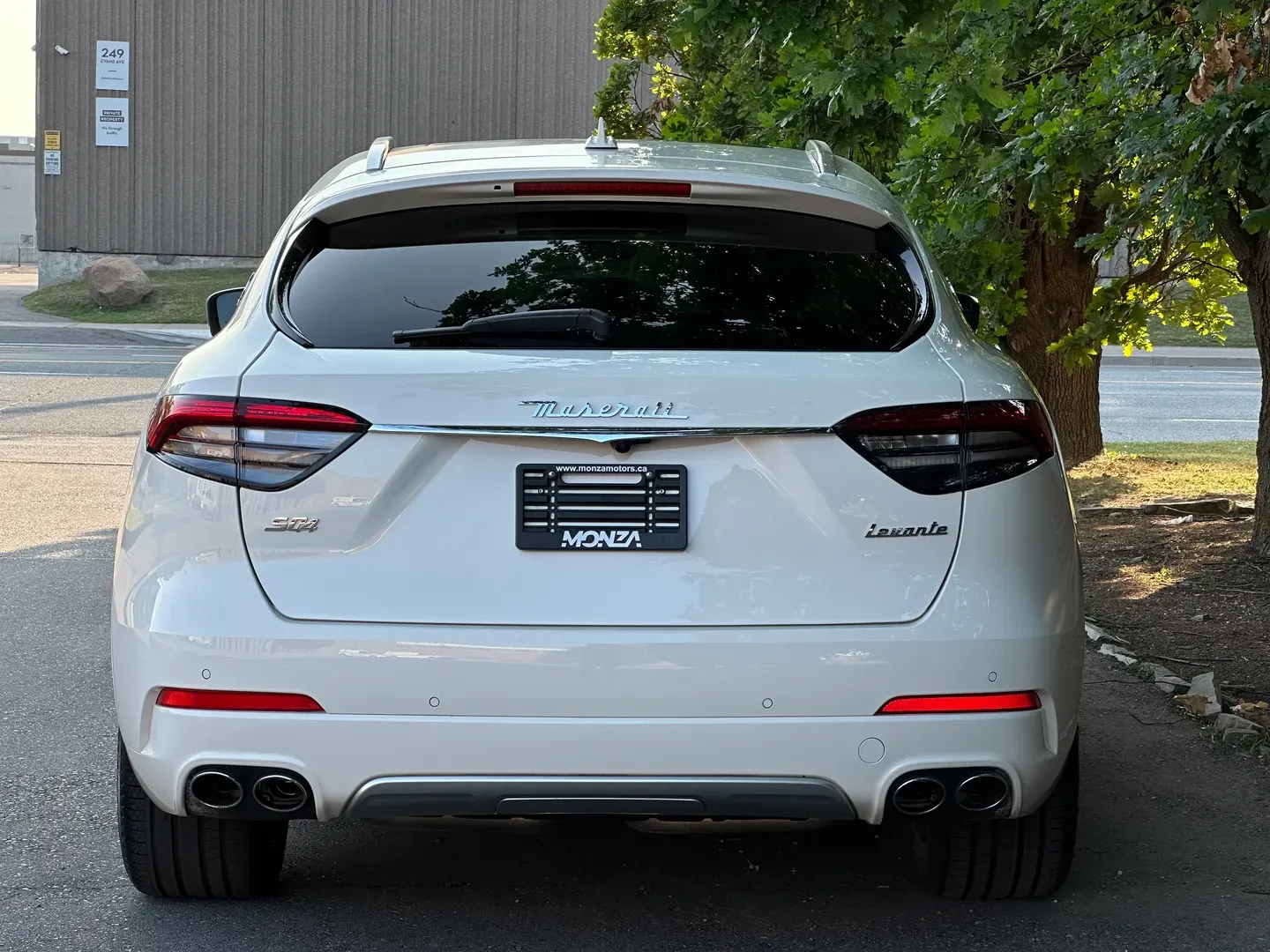 Maserati Levante Grand Lusso S — photo 25