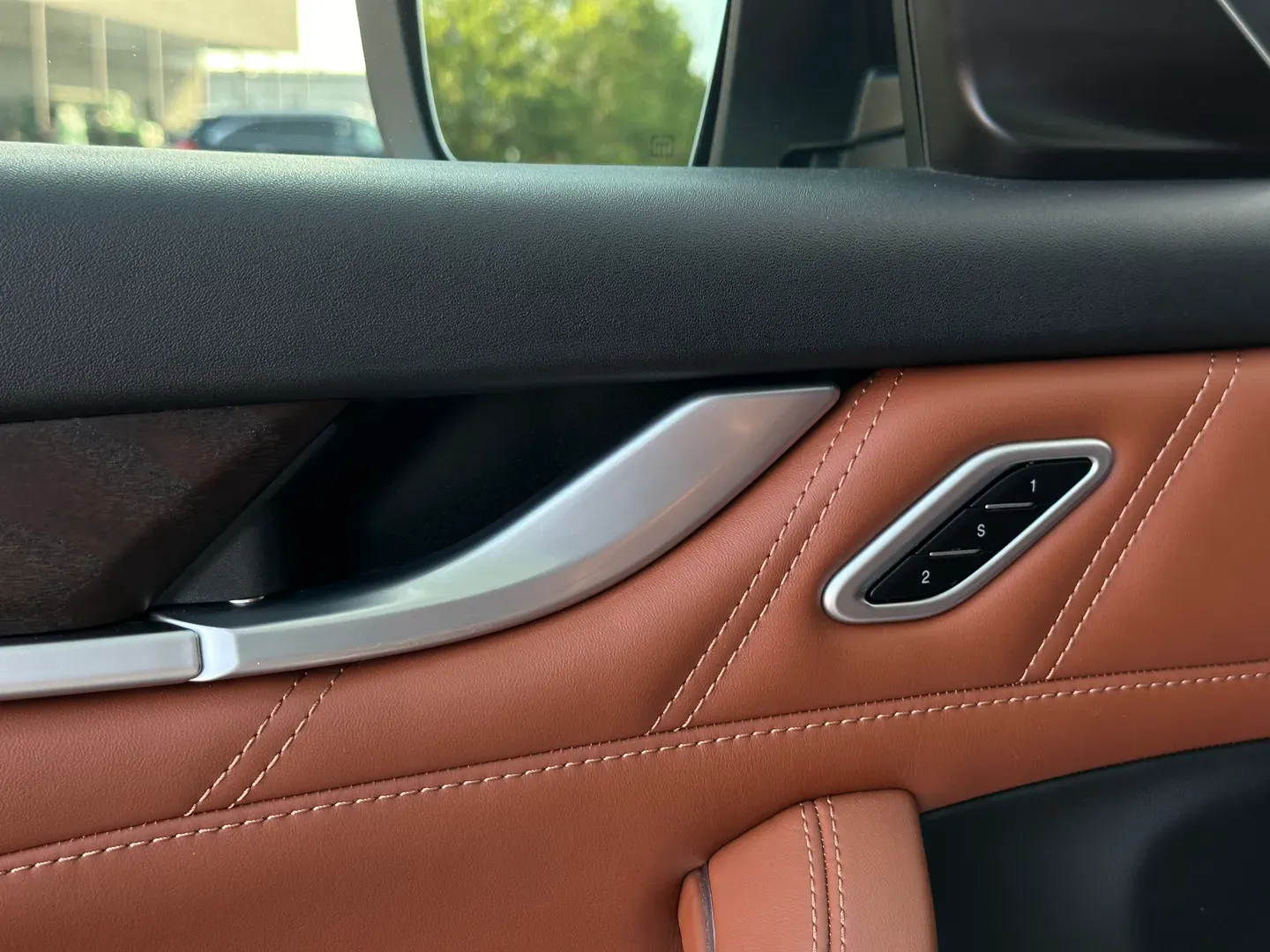 Maserati Levante Grand Lusso S — photo 46