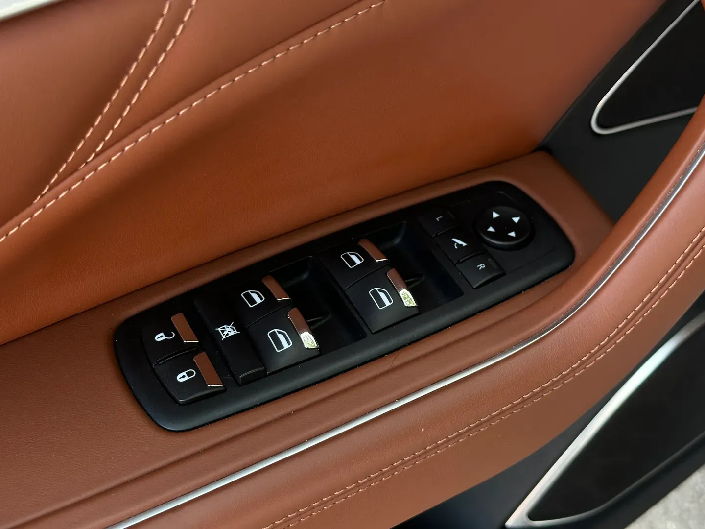 Maserati Levante Grand Lusso S — photo 47