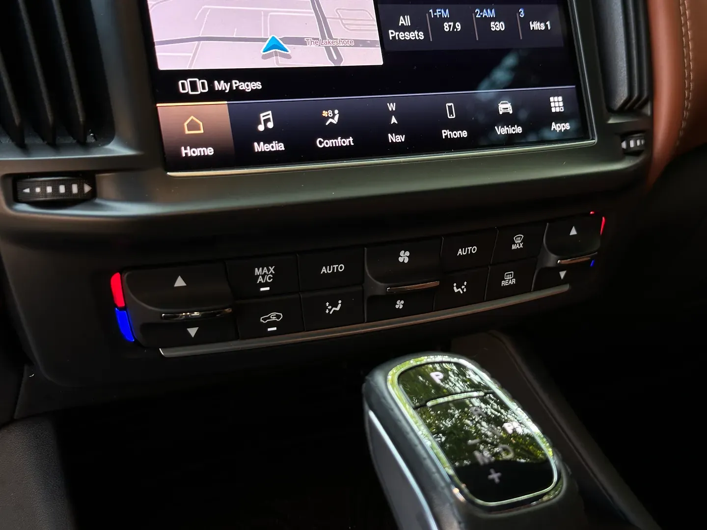 Maserati Levante Grand Lusso S — photo 58