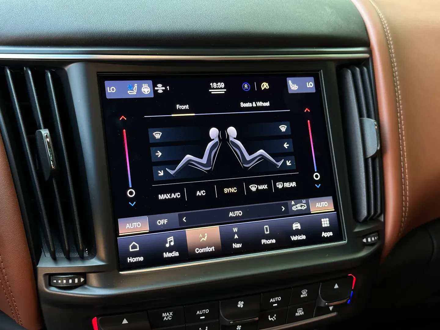 Maserati Levante Grand Lusso S — photo 65