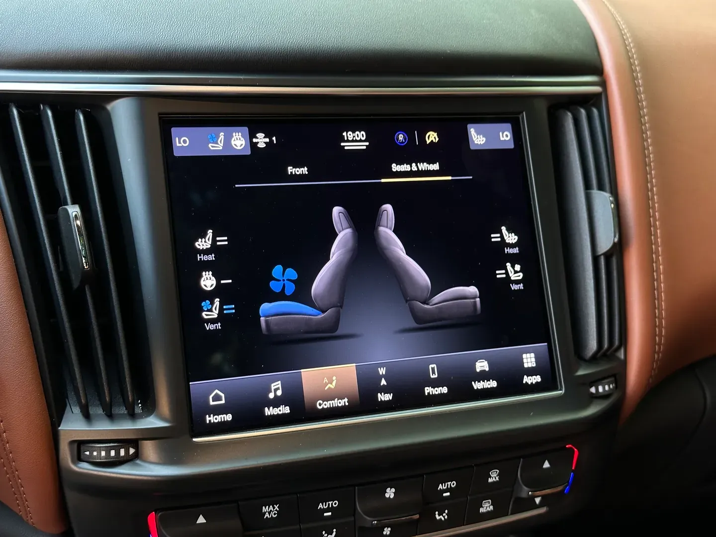 Maserati Levante Grand Lusso S — photo 66