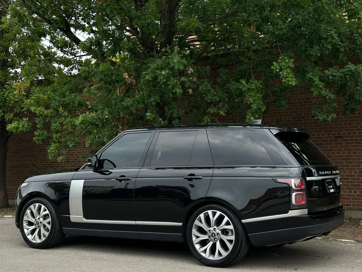 Land Rover Range Rover HSE P525 — photo 17
