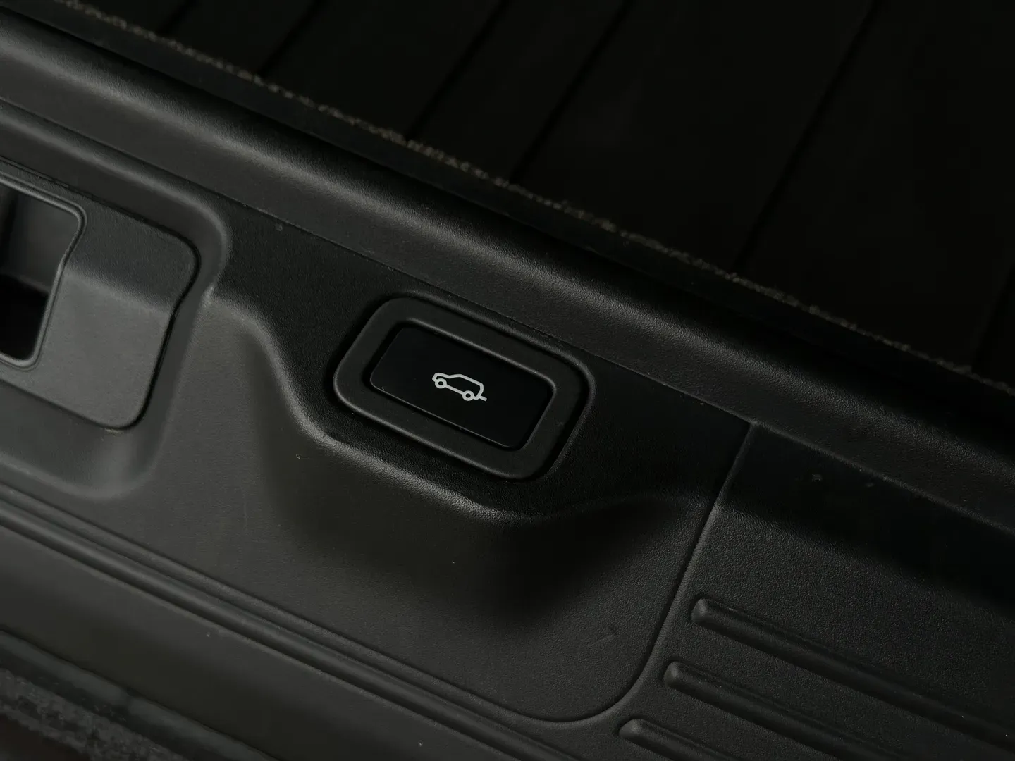 Land Rover Range Rover HSE P525 — photo 27