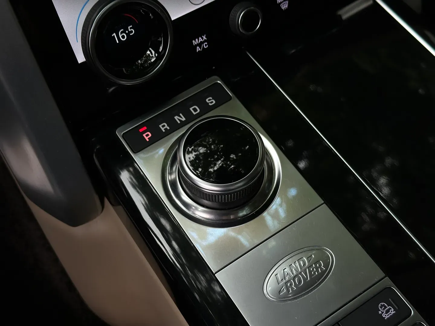 Land Rover Range Rover HSE P525 — photo 43