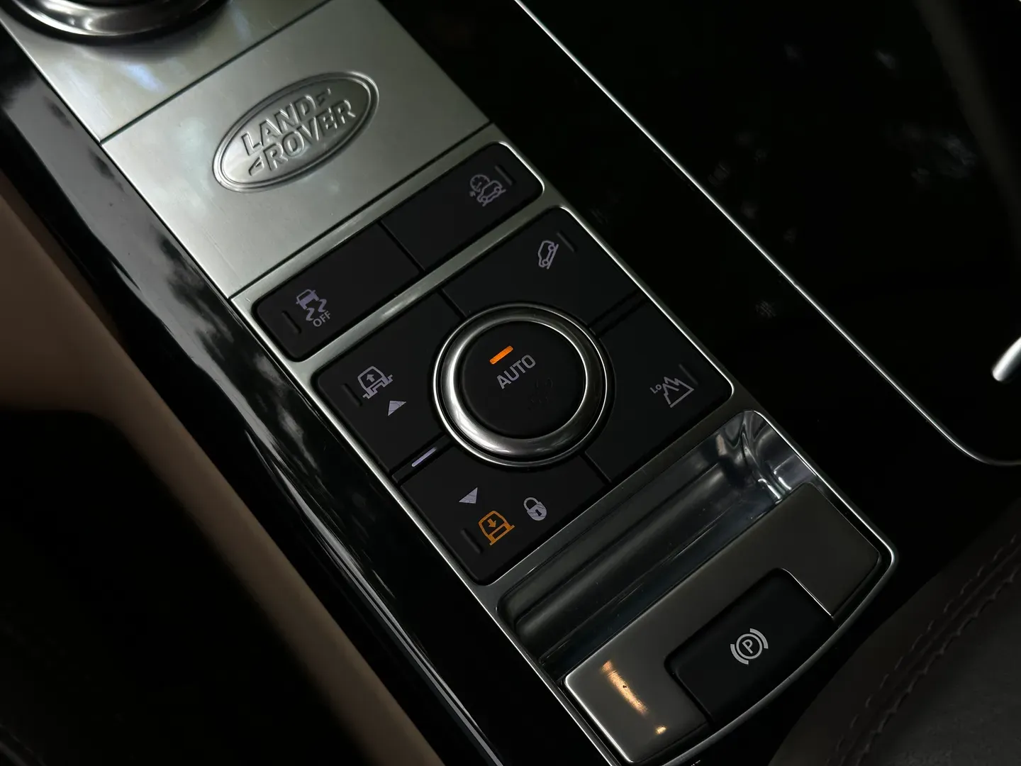 Land Rover Range Rover HSE P525 — photo 44
