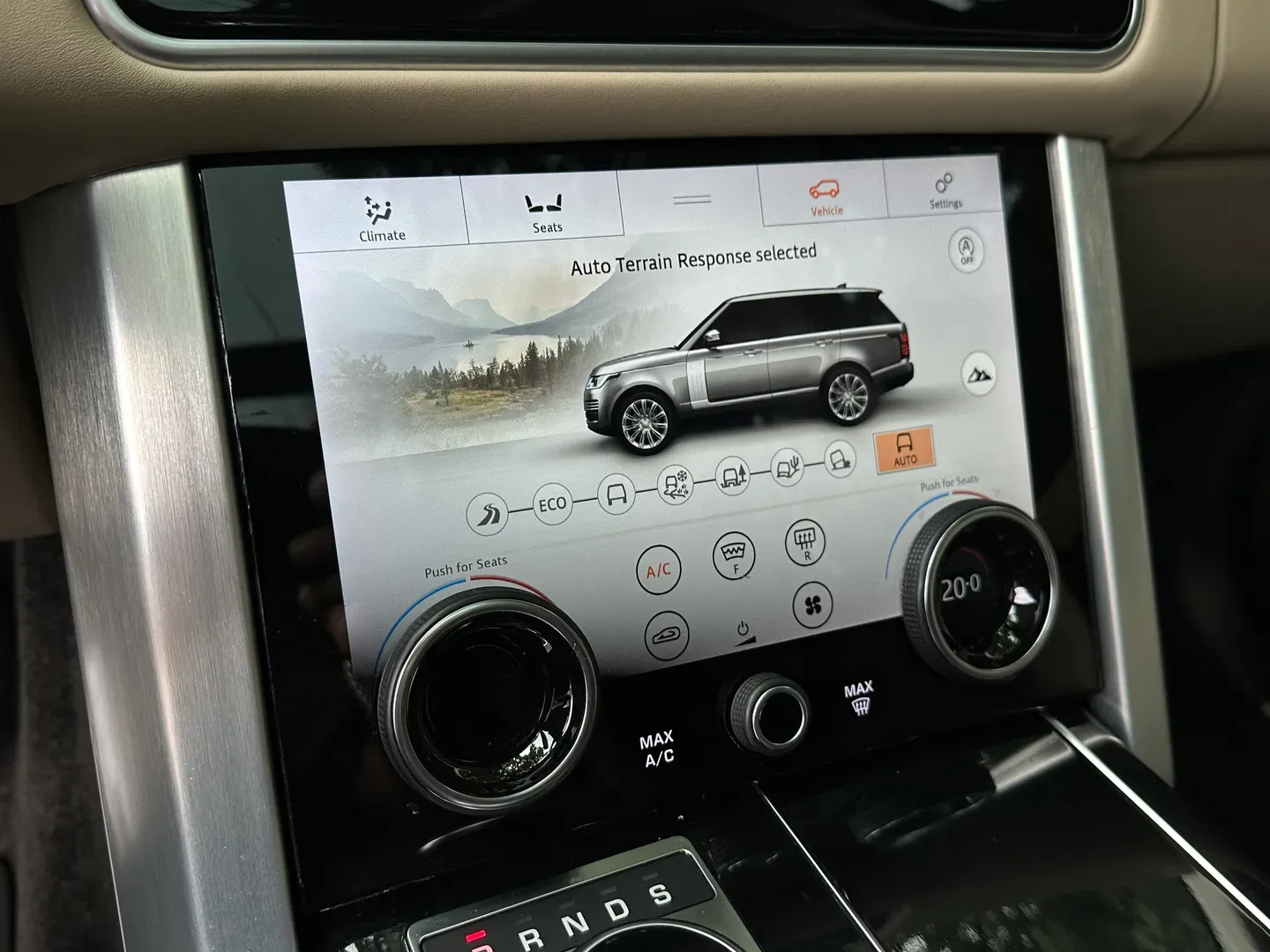 Land Rover Range Rover HSE P525 — photo 48