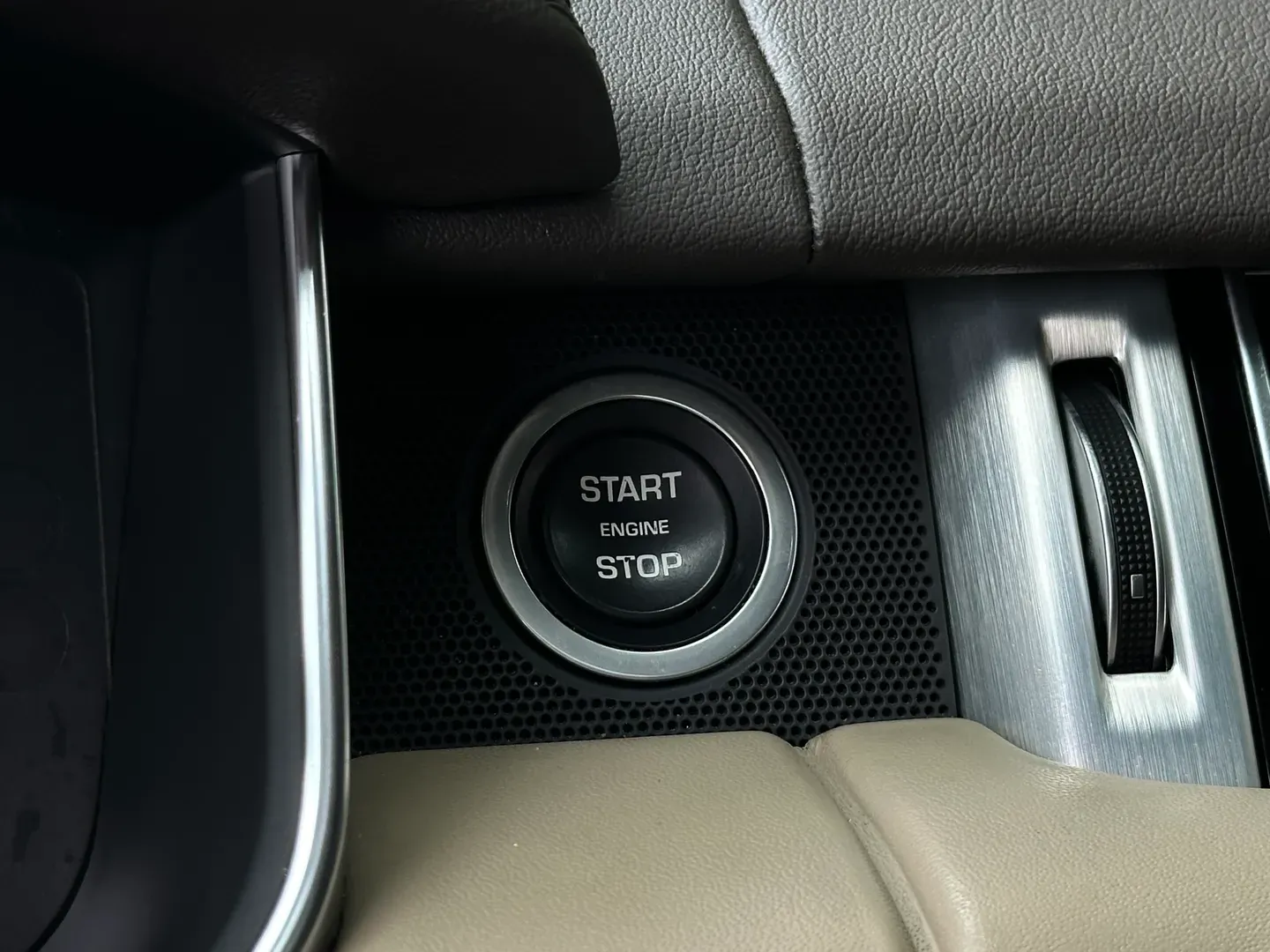 Land Rover Range Rover HSE P525 — photo 81