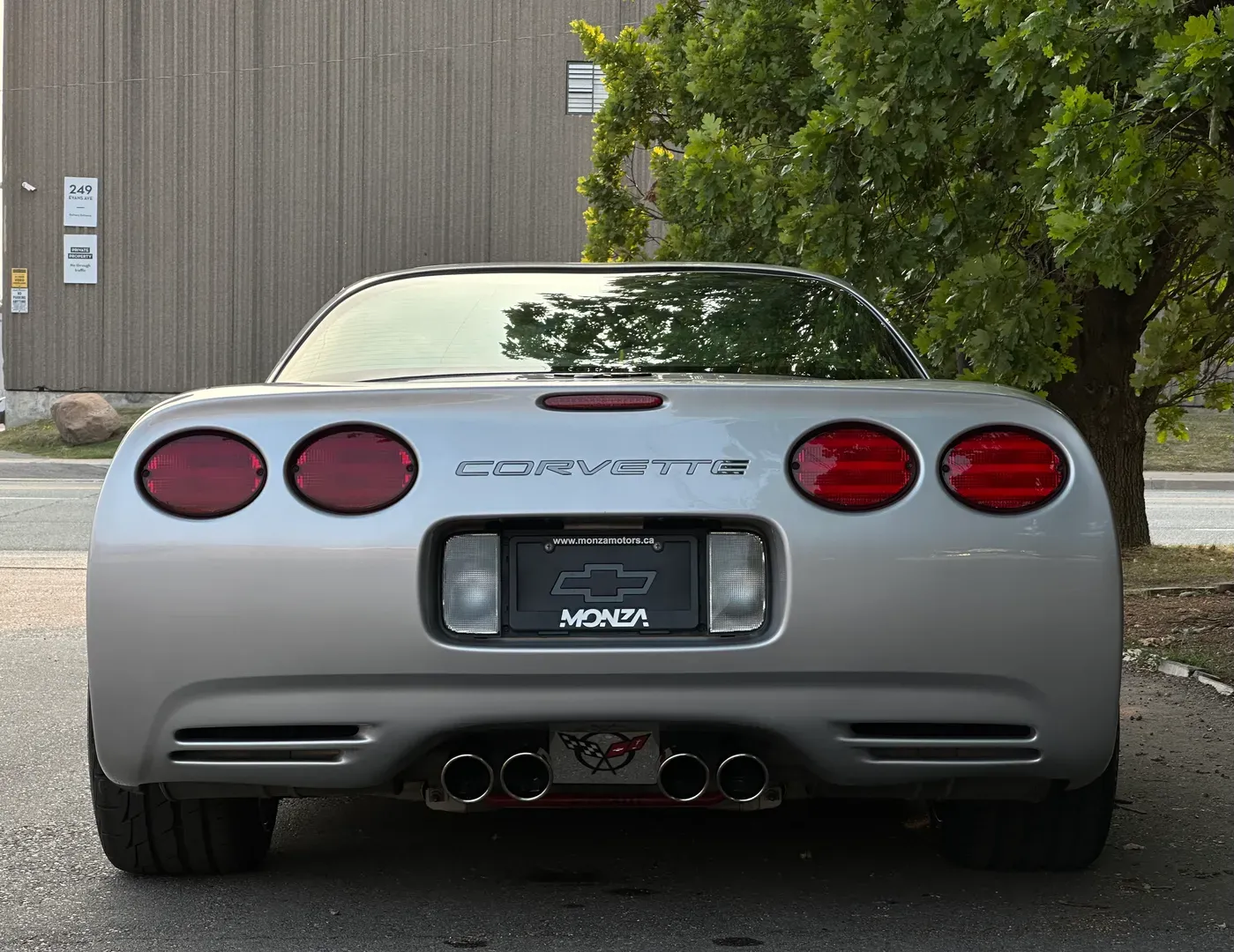 Chevrolet Corvette Coupe 6 Speed Manual — photo 24