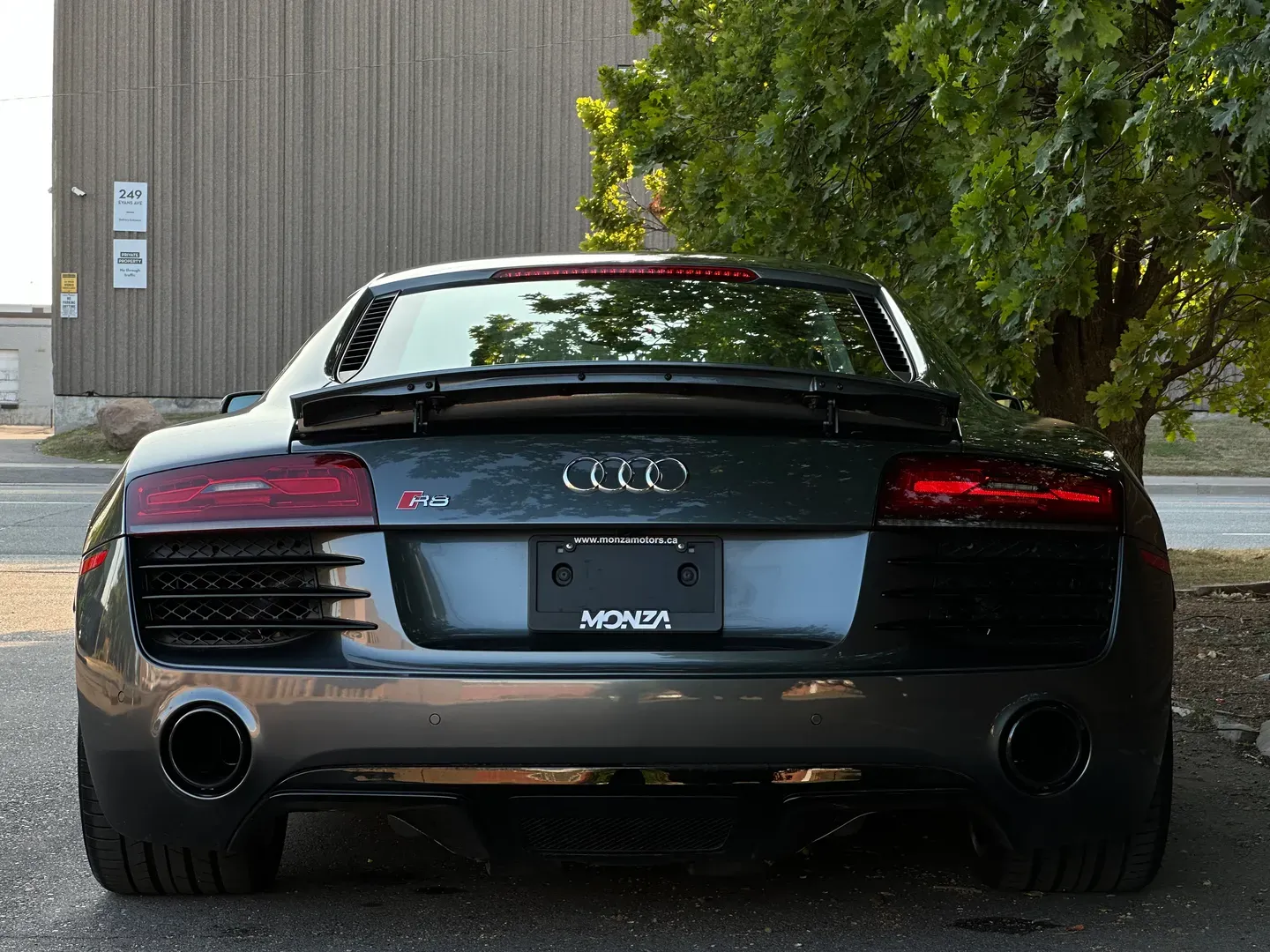 Audi R8 V8 7 Speed S-Tronic Coupe — photo 26