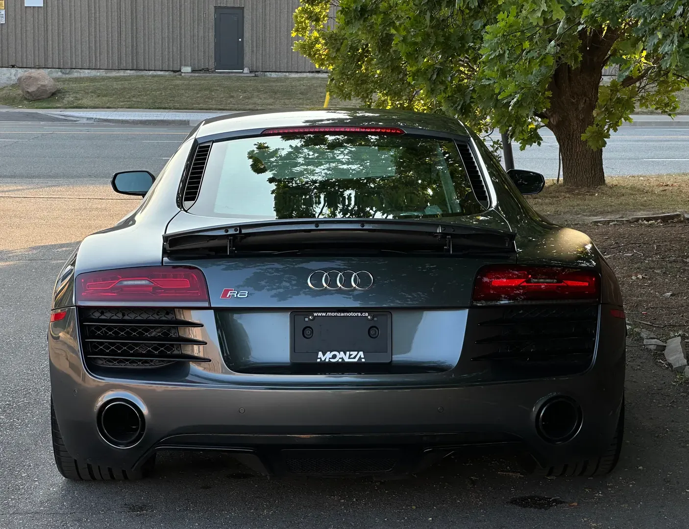 Audi R8 V8 7 Speed S-Tronic Coupe — photo 25