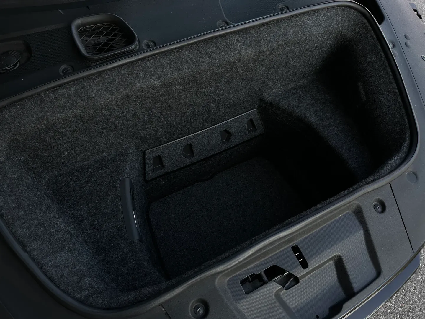 Audi R8 V8 7 Speed S-Tronic Coupe — photo 36