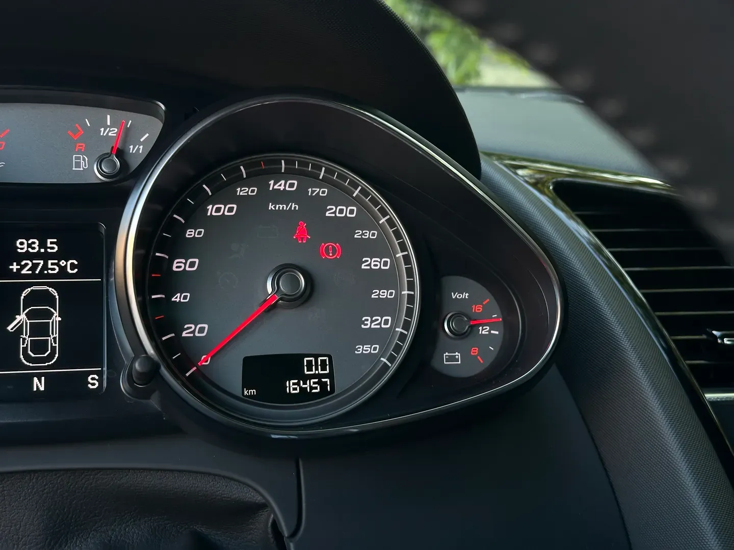 Audi R8 V8 7 Speed S-Tronic Coupe — photo 84