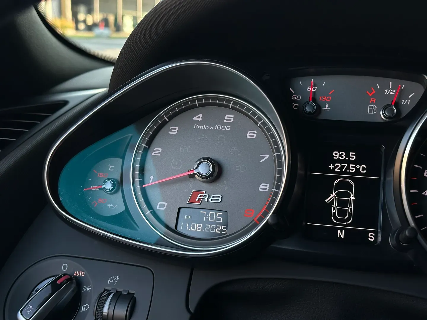 Audi R8 V8 7 Speed S-Tronic Coupe — photo 83