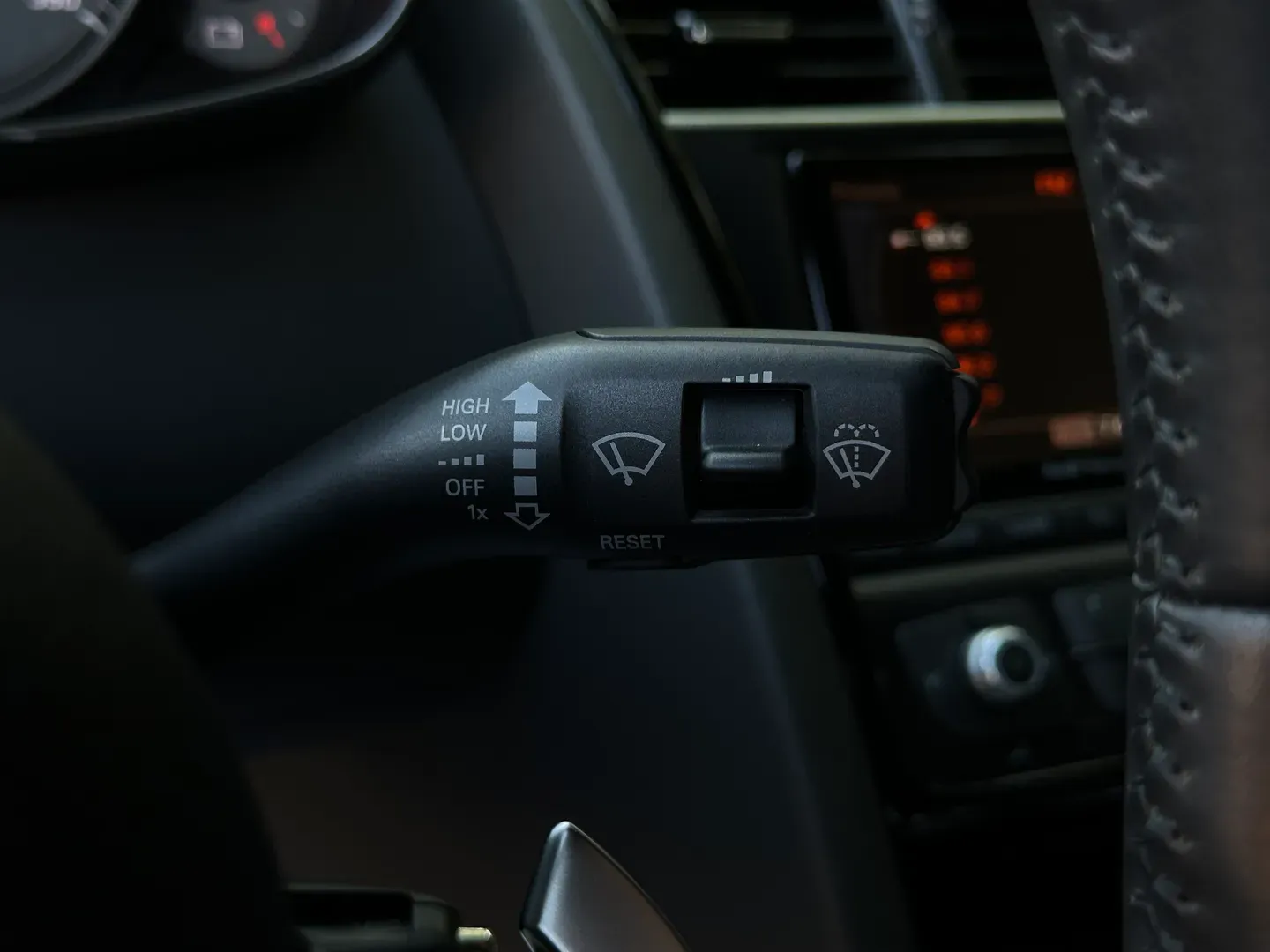 Audi R8 V8 7 Speed S-Tronic Coupe — photo 87