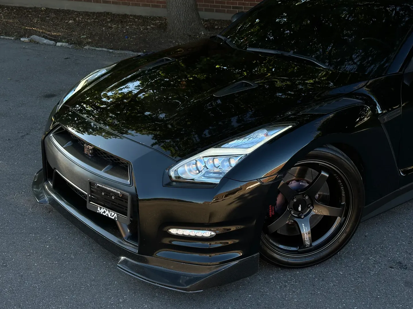 Nissan GTR Black Edition — photo 3