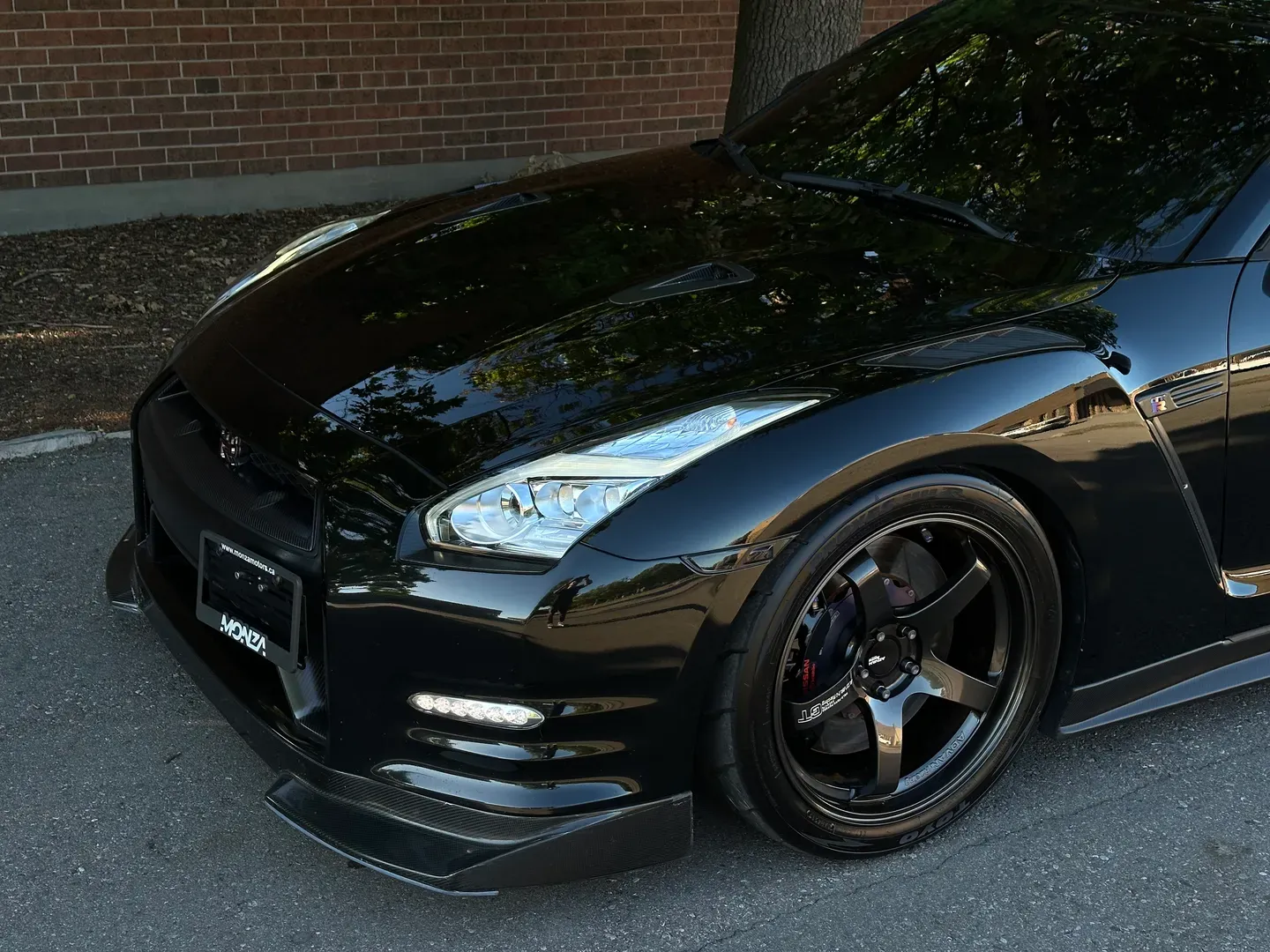 Nissan GTR Black Edition — photo 6