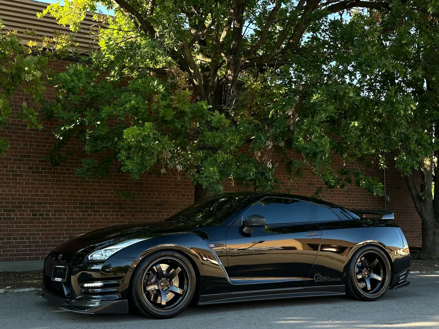 Nissan GTR Black Edition — photo 9