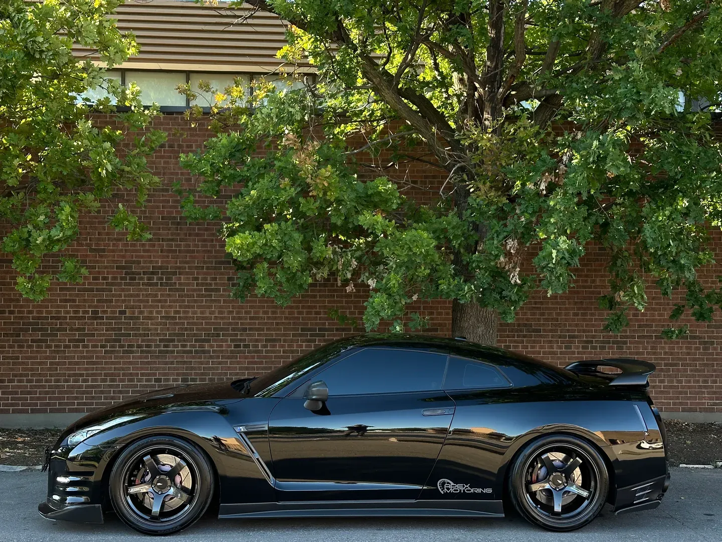 Nissan GTR Black Edition — photo 10