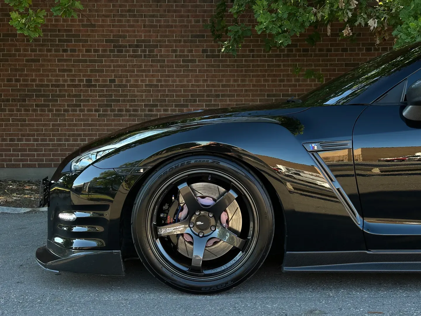 Nissan GTR Black Edition — photo 12