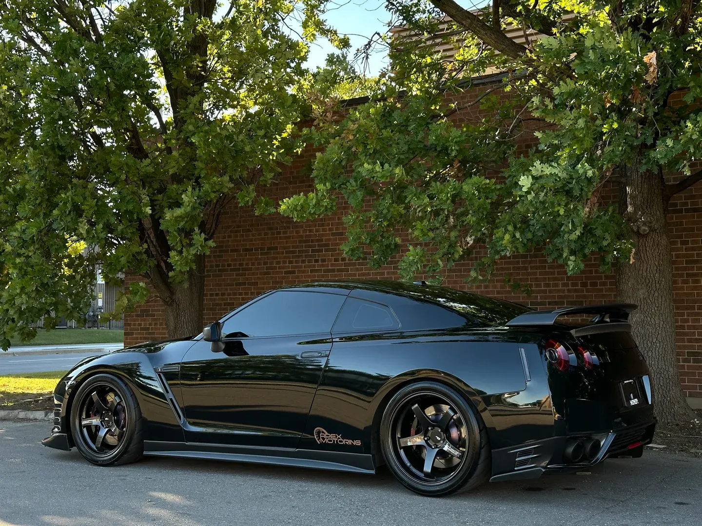 Nissan GTR Black Edition — photo 25