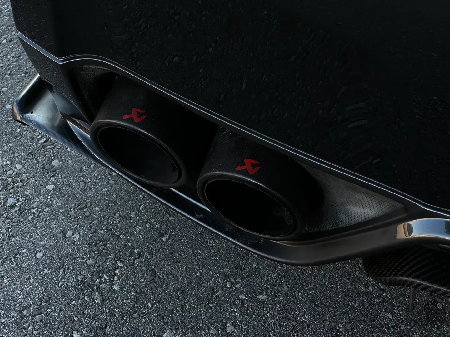 Nissan GTR Black Edition — photo 31