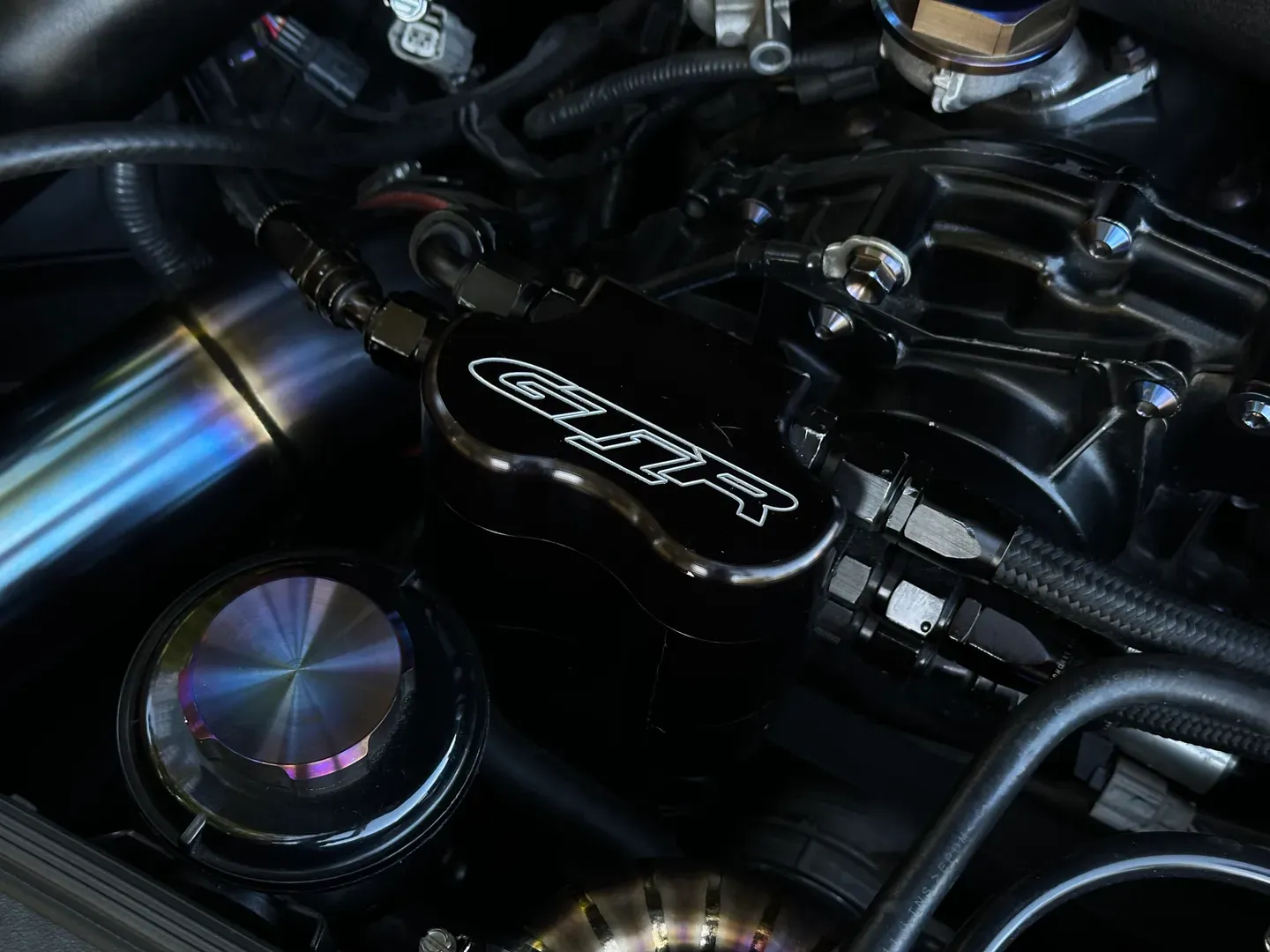 Nissan GTR Black Edition — photo 41
