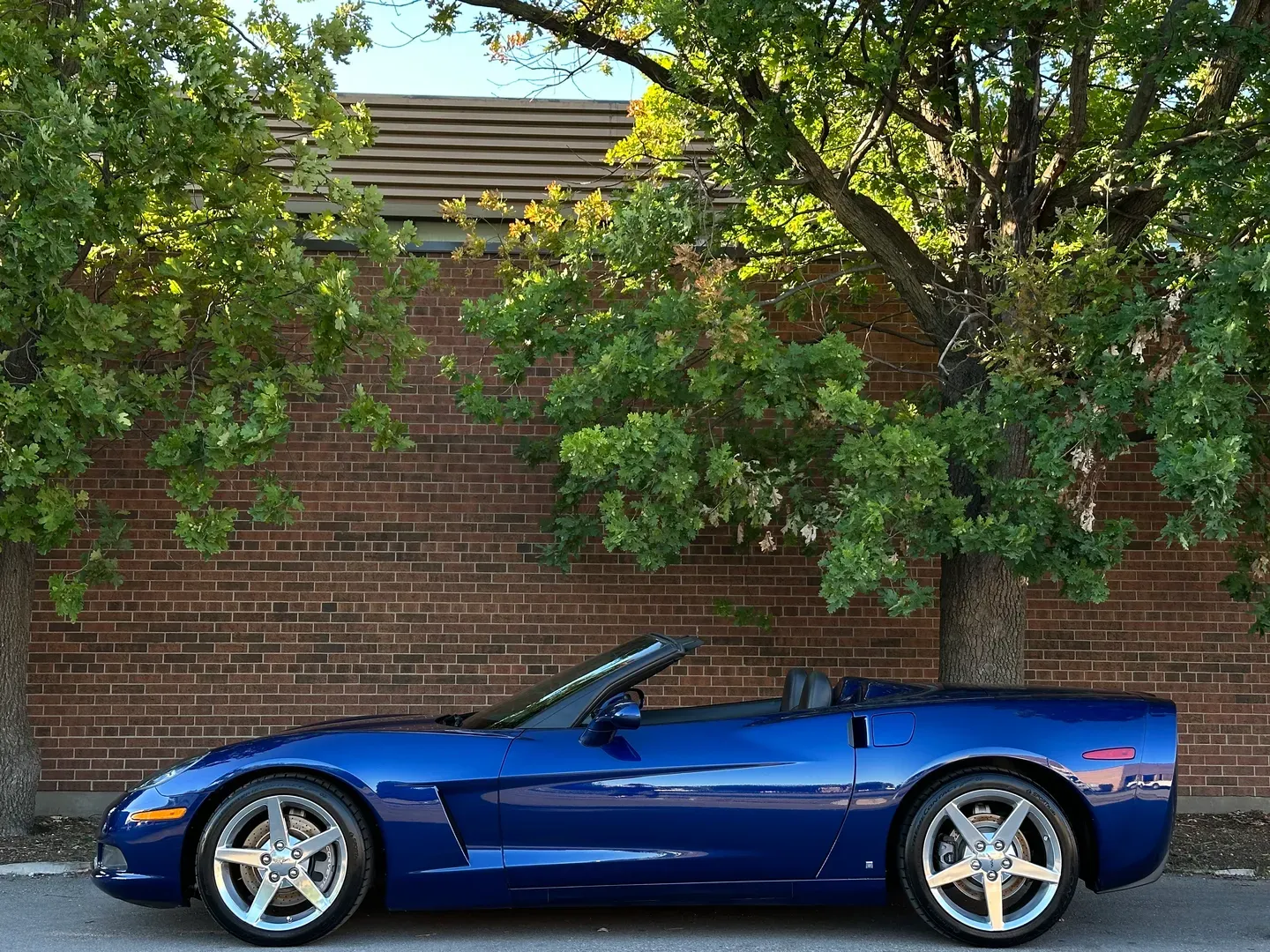 Chevrolet Corvette Z51 Performance Package Supercharged 6 Speed Manual — photo 12
