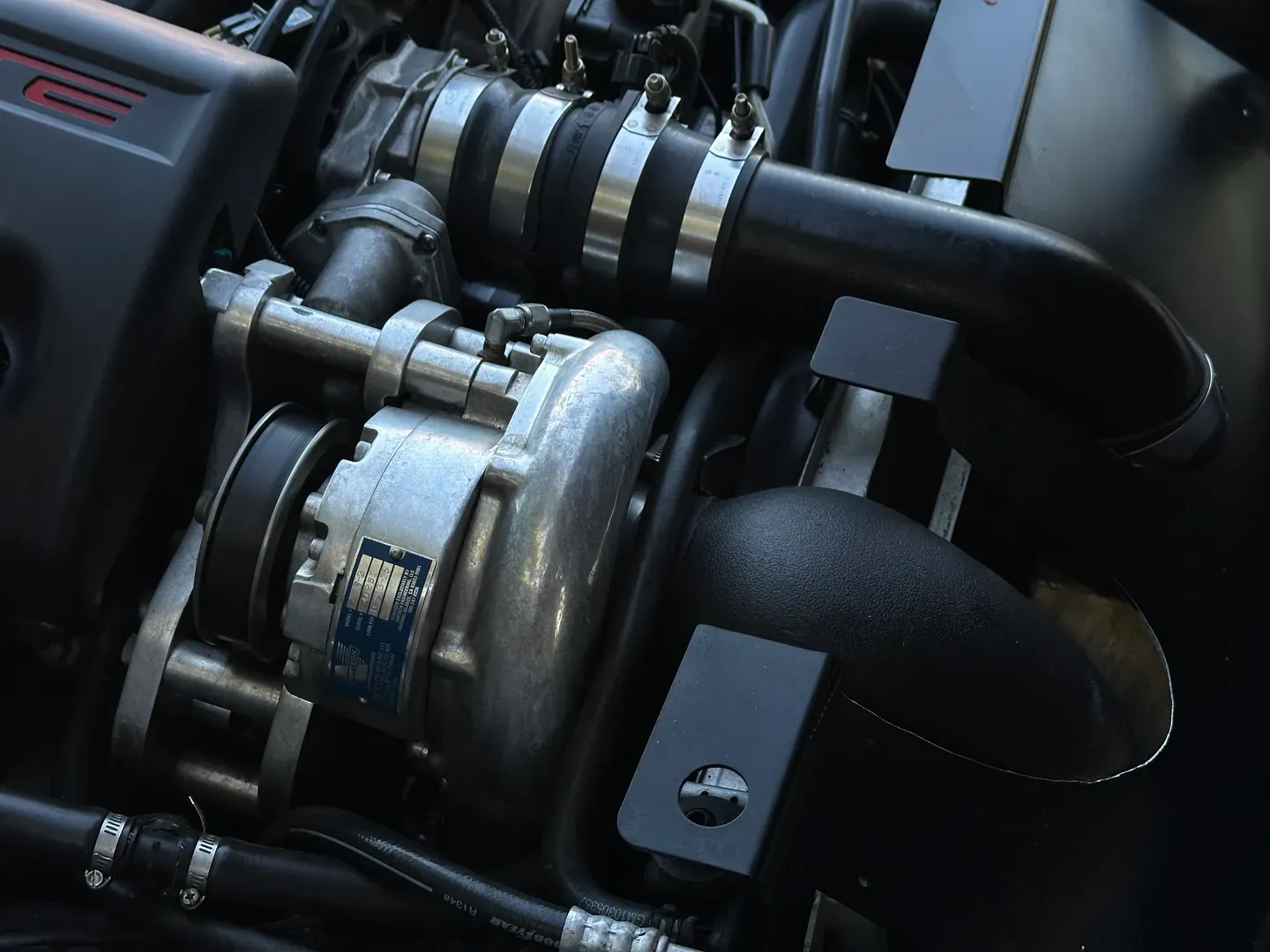 Chevrolet Corvette Z51 Performance Package Supercharged 6 Speed Manual — photo 38