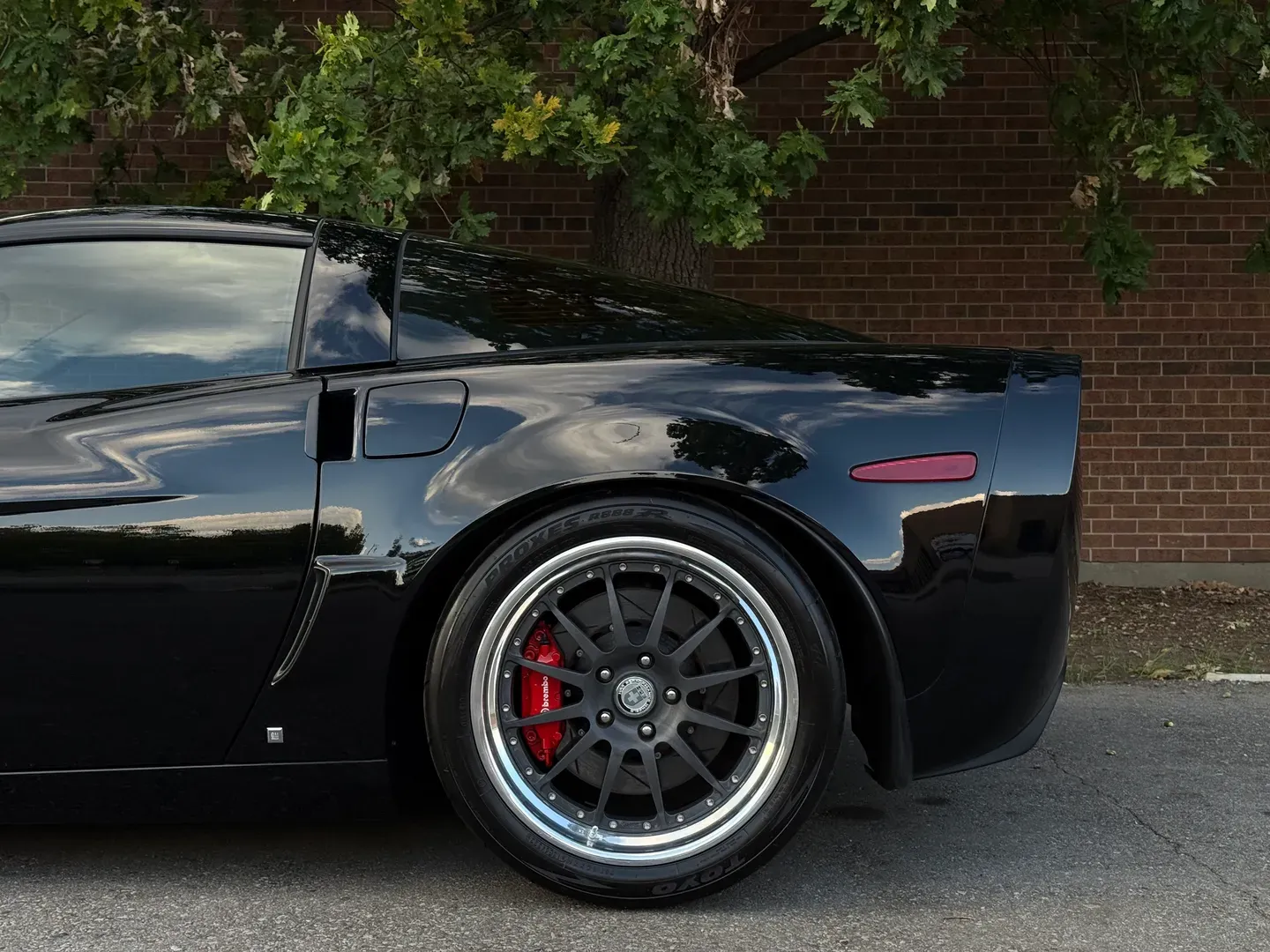 Chevrolet Corvette Z06 — photo 12
