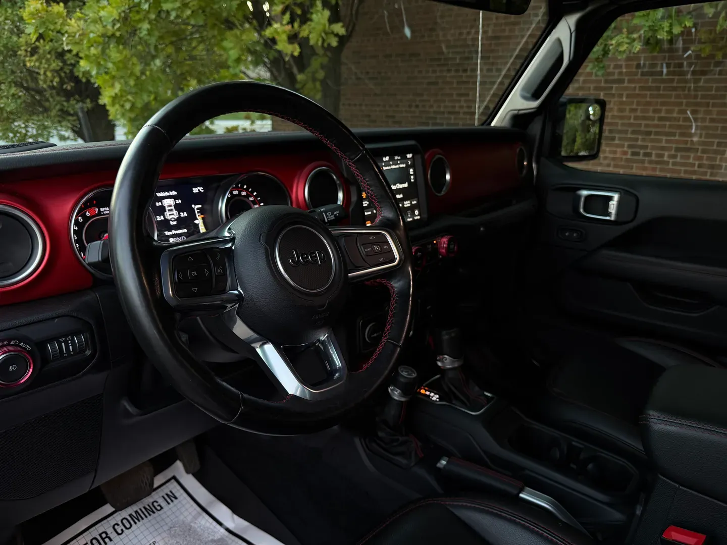 Jeep Wrangler Unlimited Rubicon — photo 36