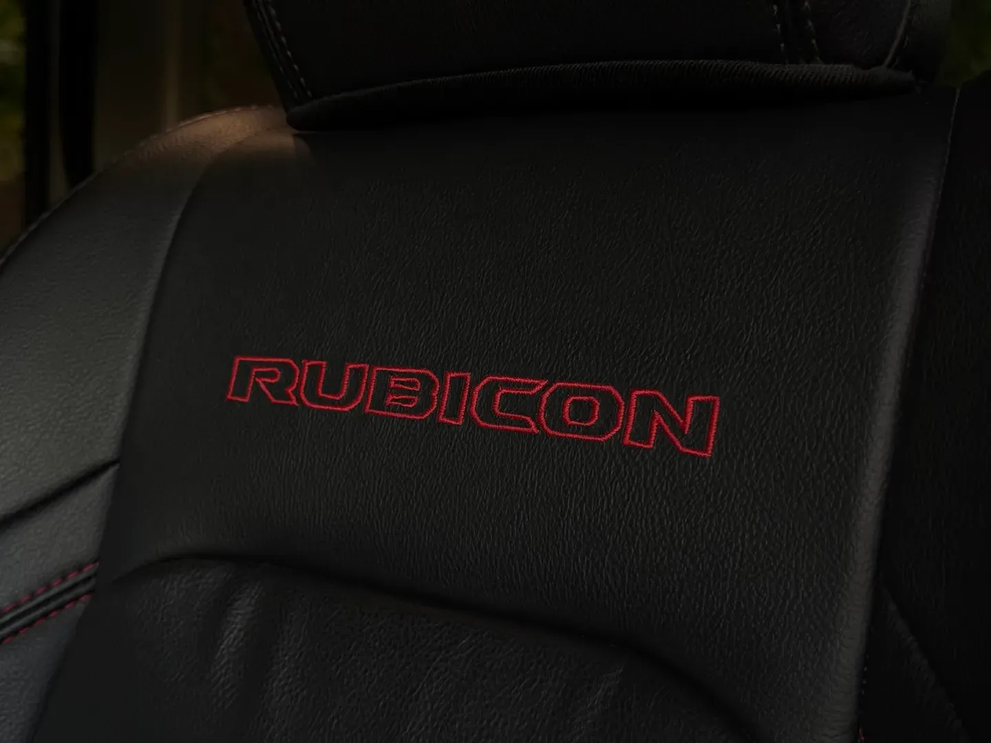 Jeep Wrangler Unlimited Rubicon — photo 39
