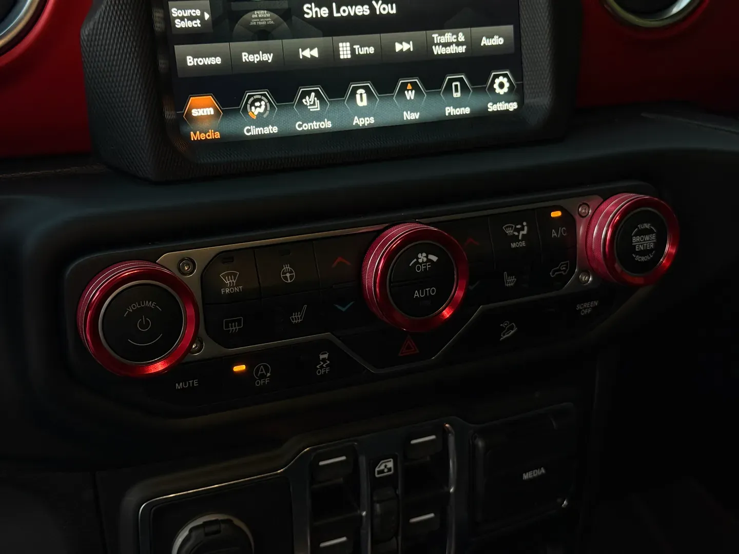 Jeep Wrangler Unlimited Rubicon — photo 48