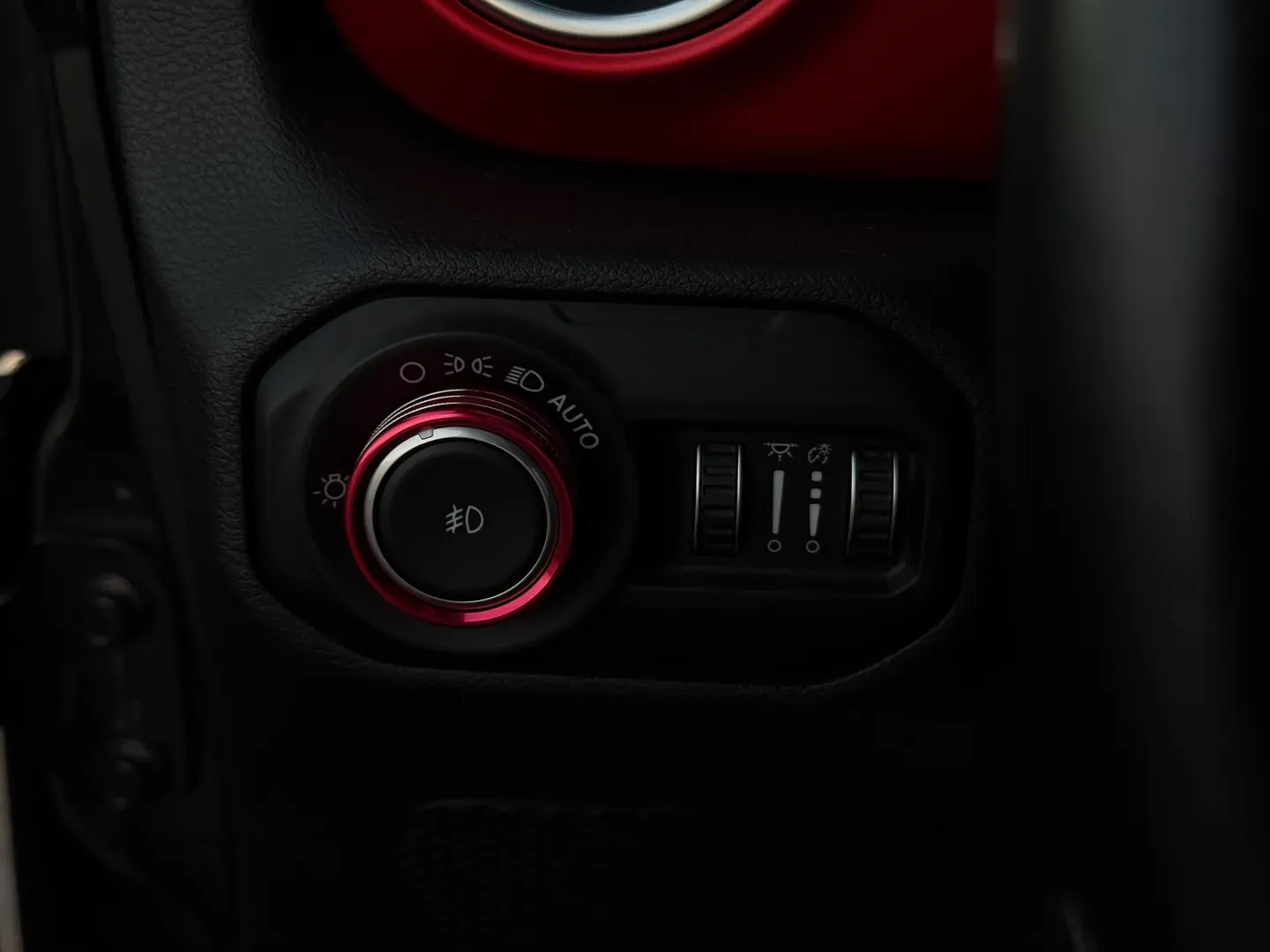 Jeep Wrangler Unlimited Rubicon — photo 74