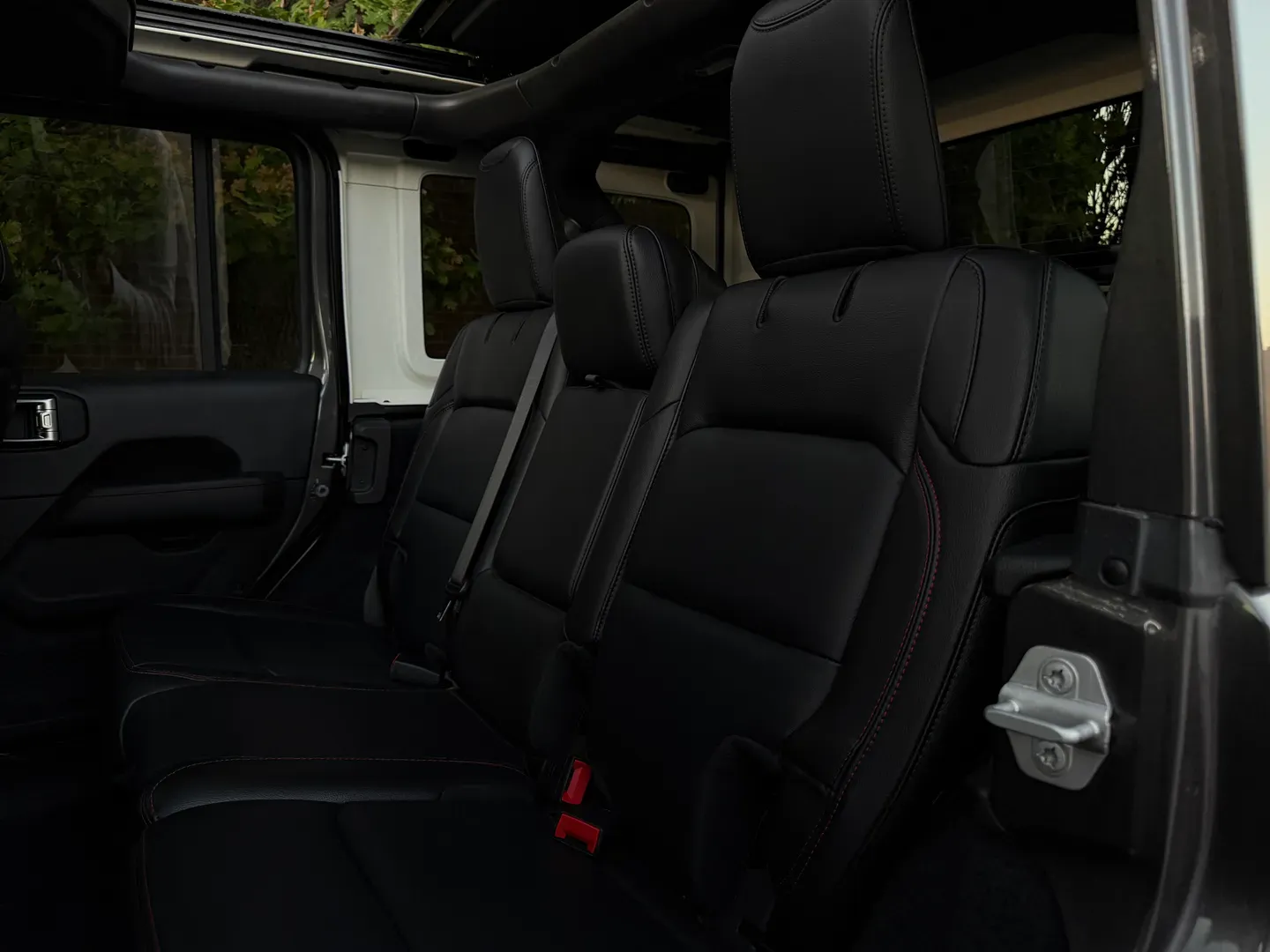 Jeep Wrangler Unlimited Rubicon — photo 78