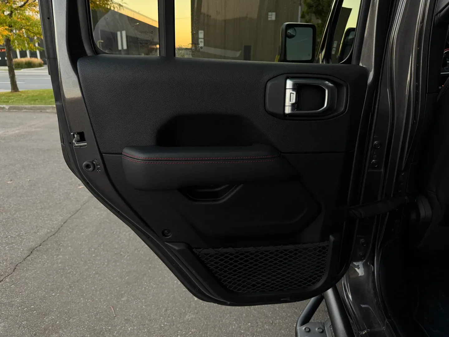 Jeep Wrangler Unlimited Rubicon — photo 81