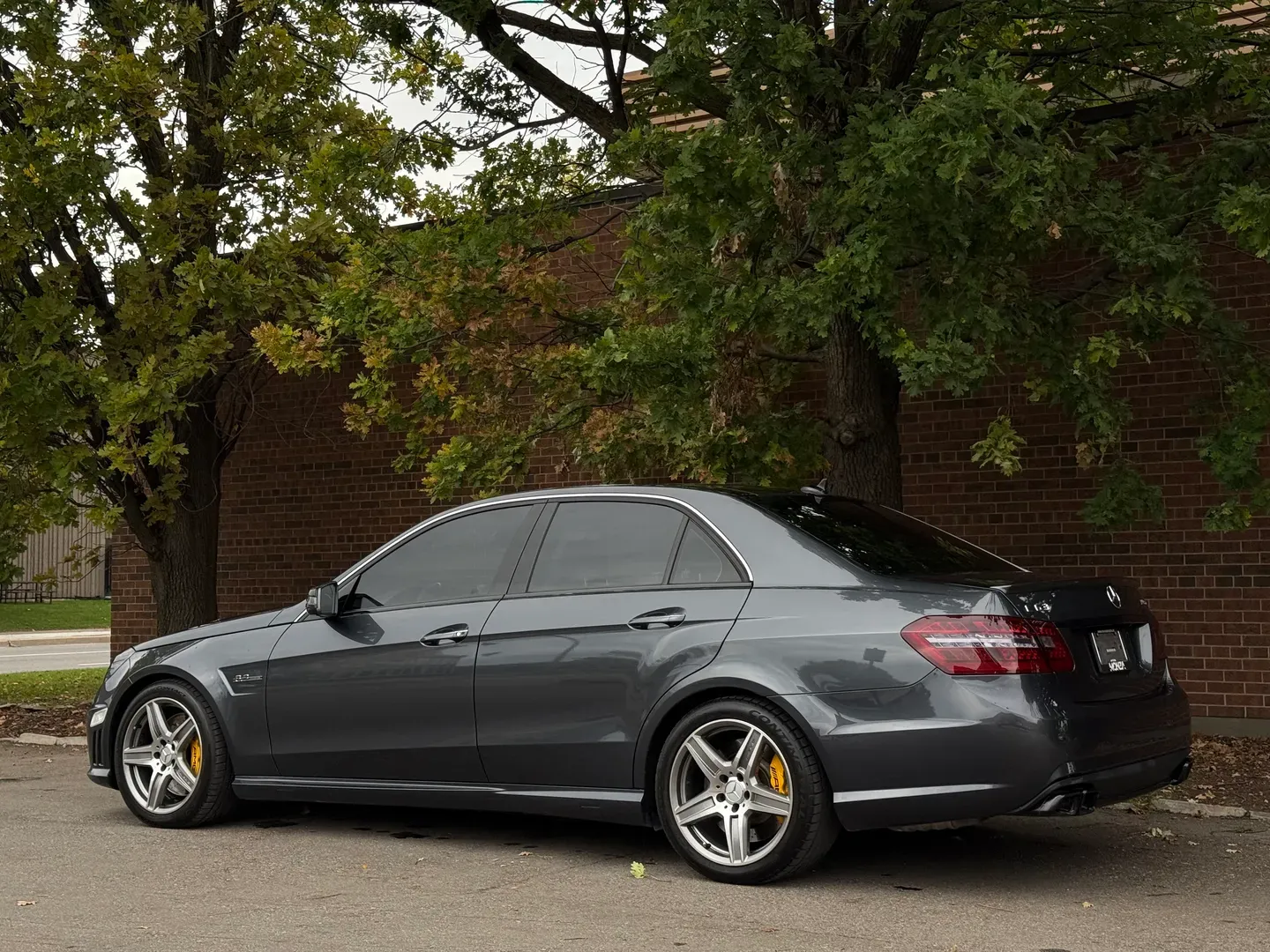 Mercedes Benz E63 AMG — photo 22