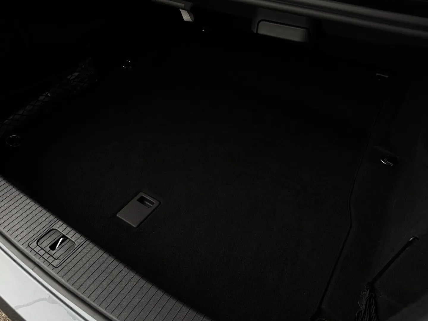 Mercedes Benz E63 AMG — photo 30
