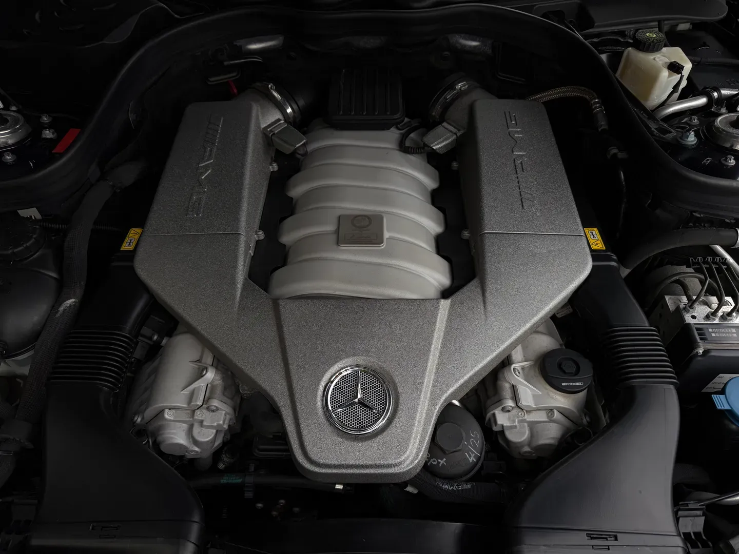 Mercedes Benz E63 AMG — photo 34