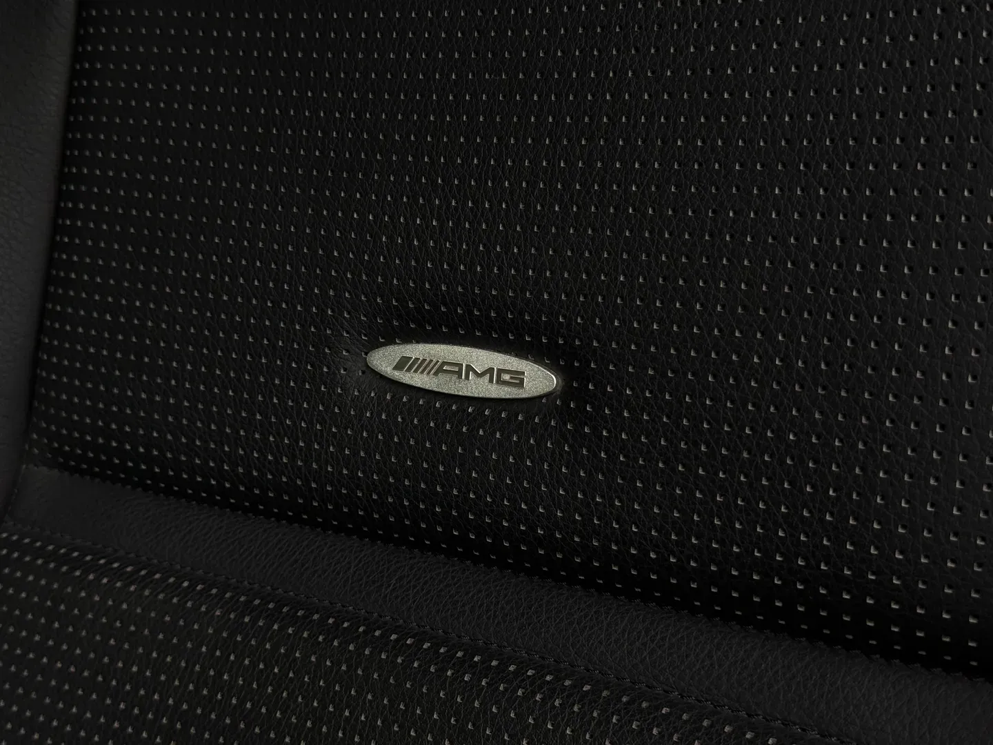 Mercedes Benz E63 AMG — photo 39
