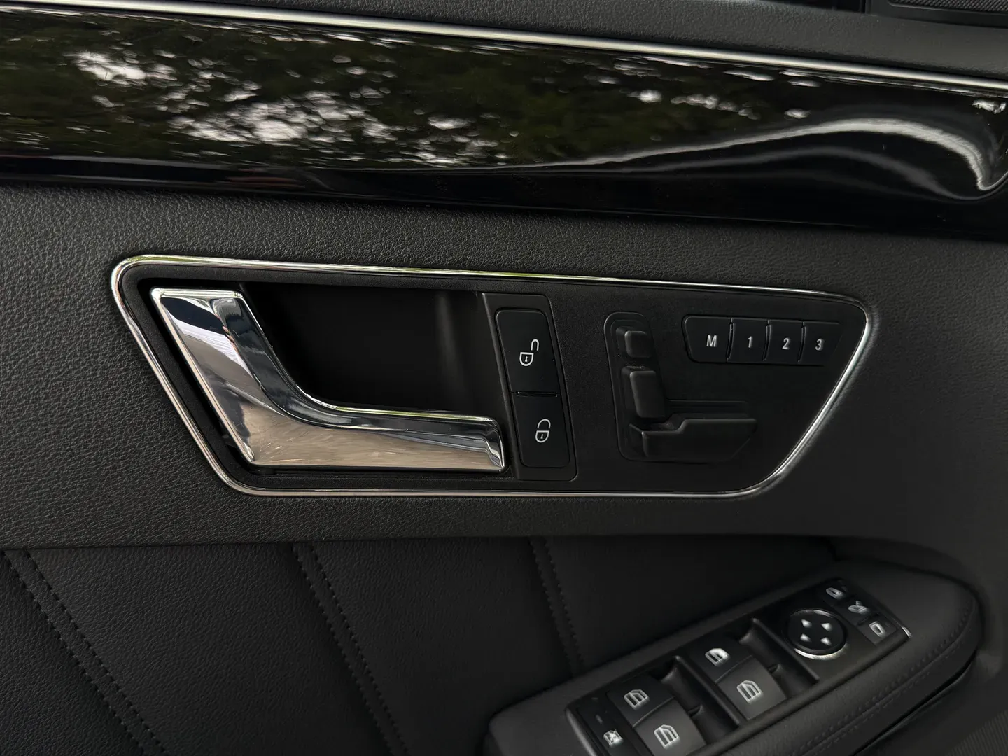 Mercedes Benz E63 AMG — photo 45