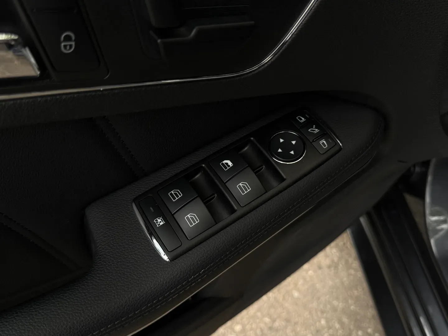 Mercedes Benz E63 AMG — photo 46