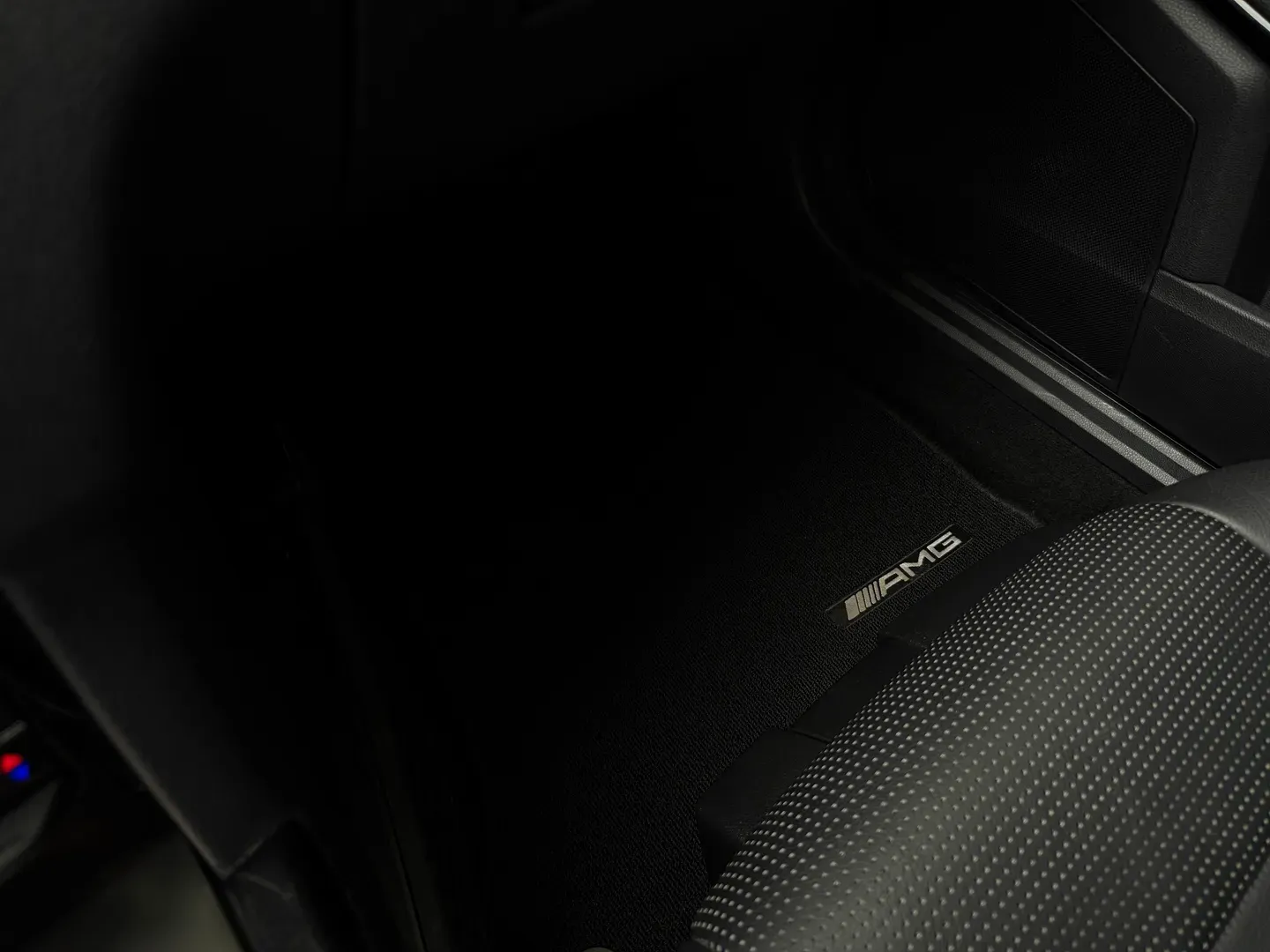 Mercedes Benz E63 AMG — photo 71