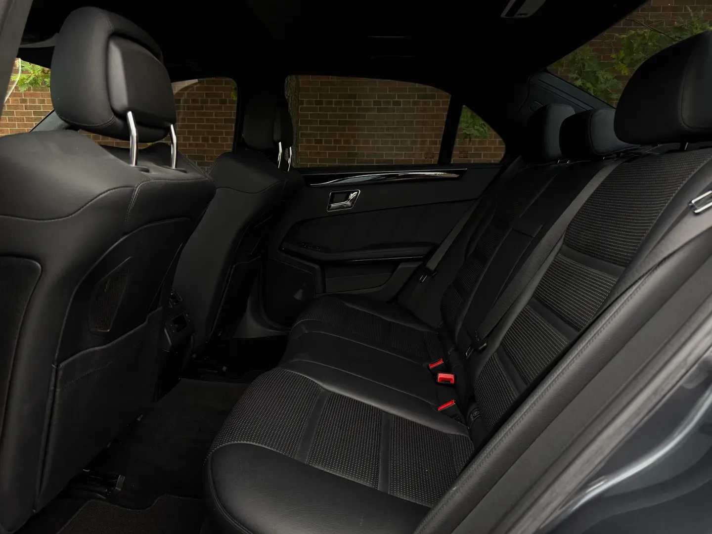 Mercedes Benz E63 AMG — photo 83