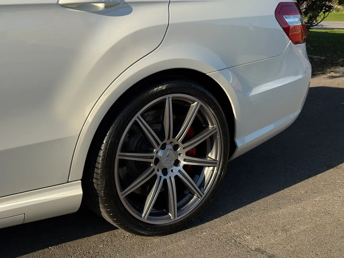 Mercedes Benz E63 AMG  — photo 15