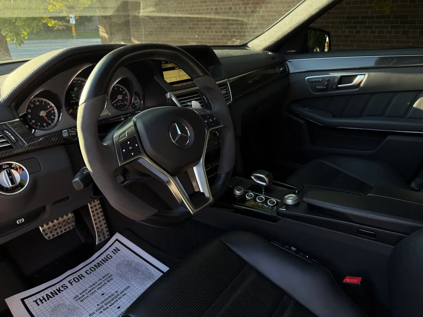 Mercedes Benz E63 AMG  — photo 40