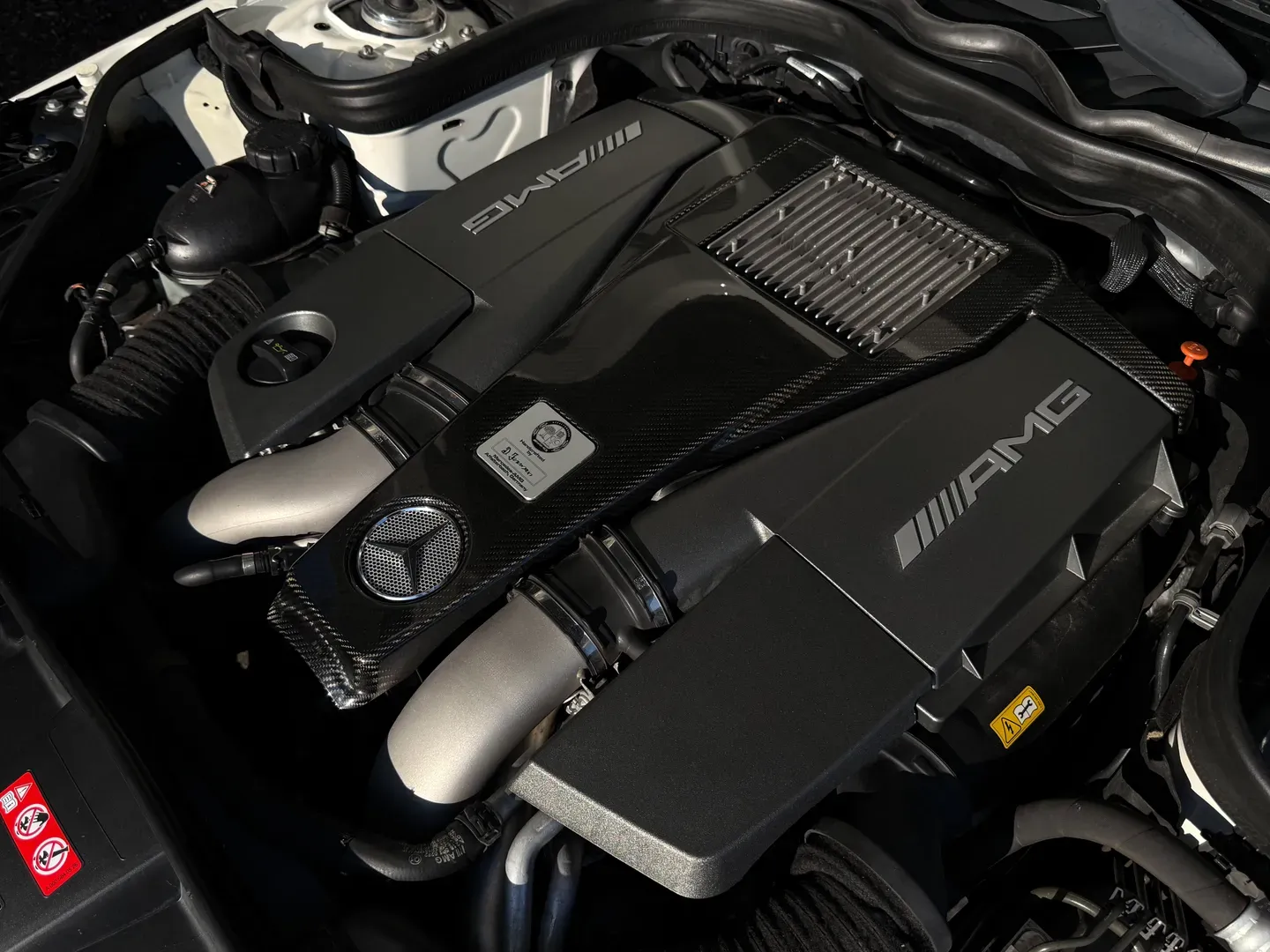 Mercedes Benz E63 AMG  — photo 38