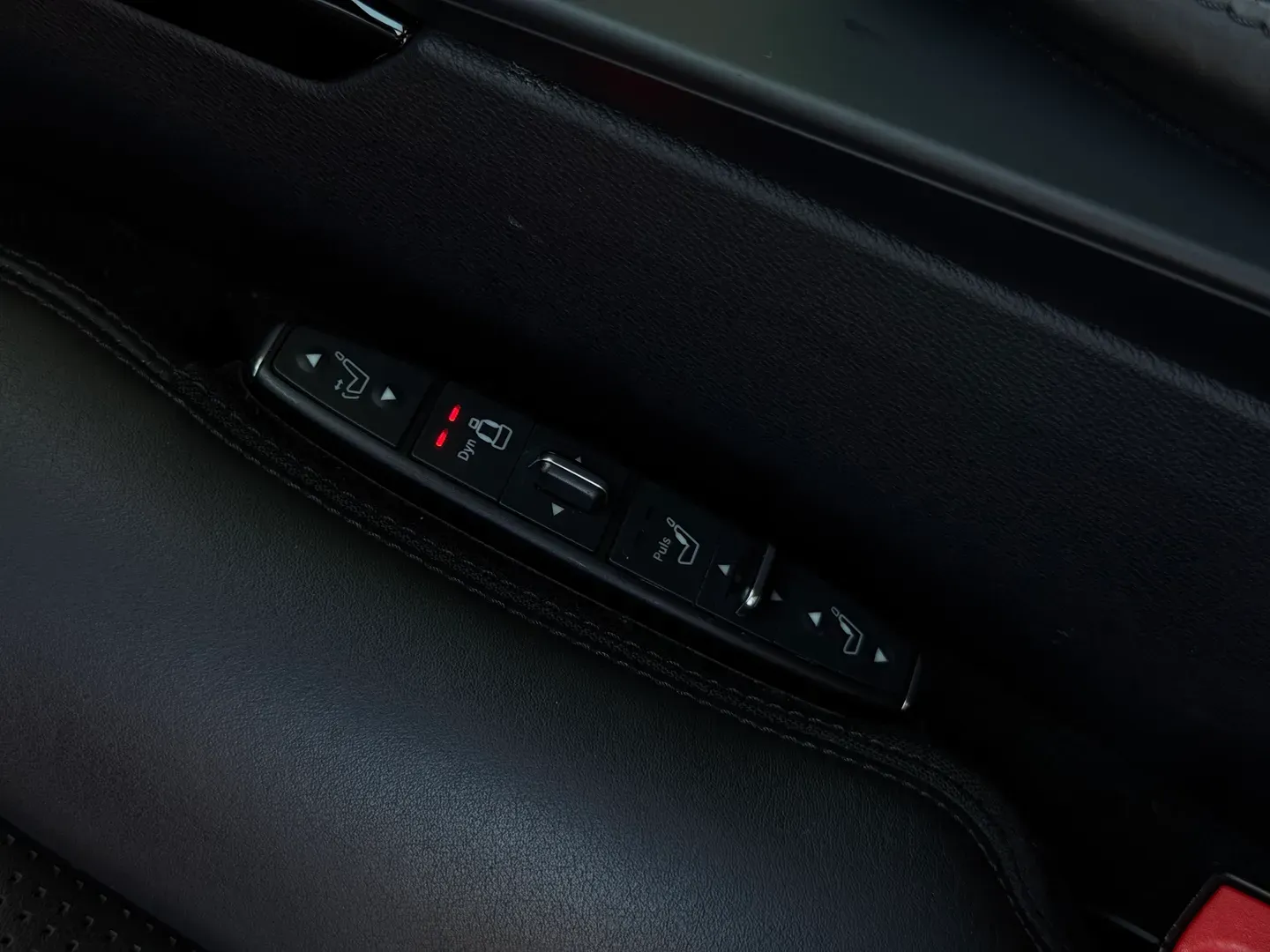 Mercedes Benz E63 AMG  — photo 44
